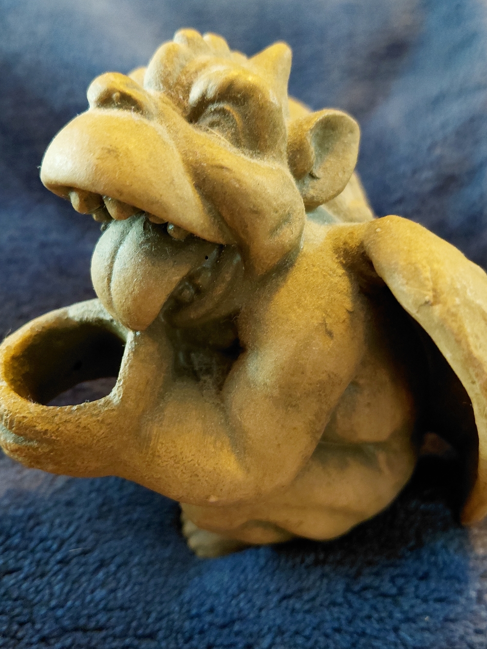 Design Toscano Licking Gargoyle 3" Clay Pen Holder Halloween Fall Fun Vintage